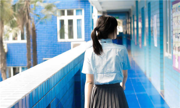 甘泉如何找到一个可以帮助我生孩子的女人？